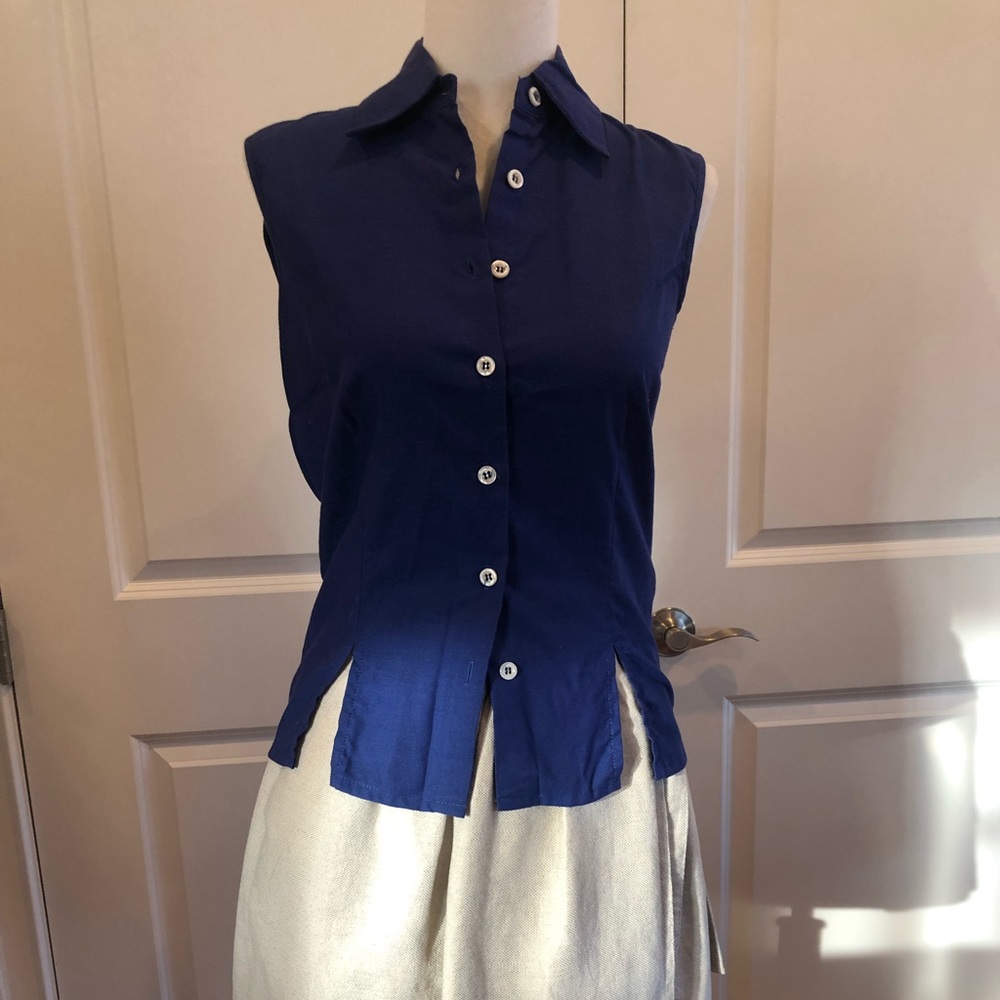 DANIEL & REBECCA sleeveless button down top